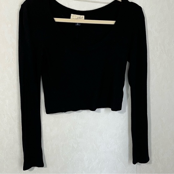 Universal Thread Black Fitted Crop Bodysuit Sweater - Picture 1 of 4